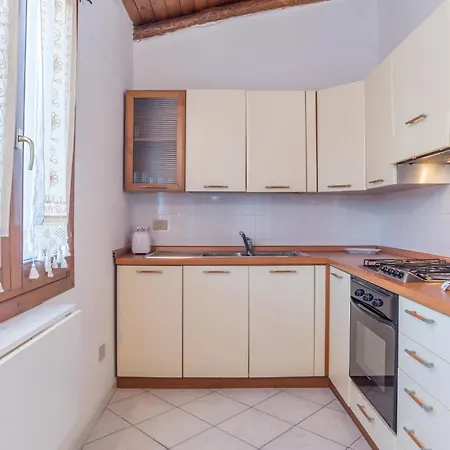 Apartment Elegante Centro *